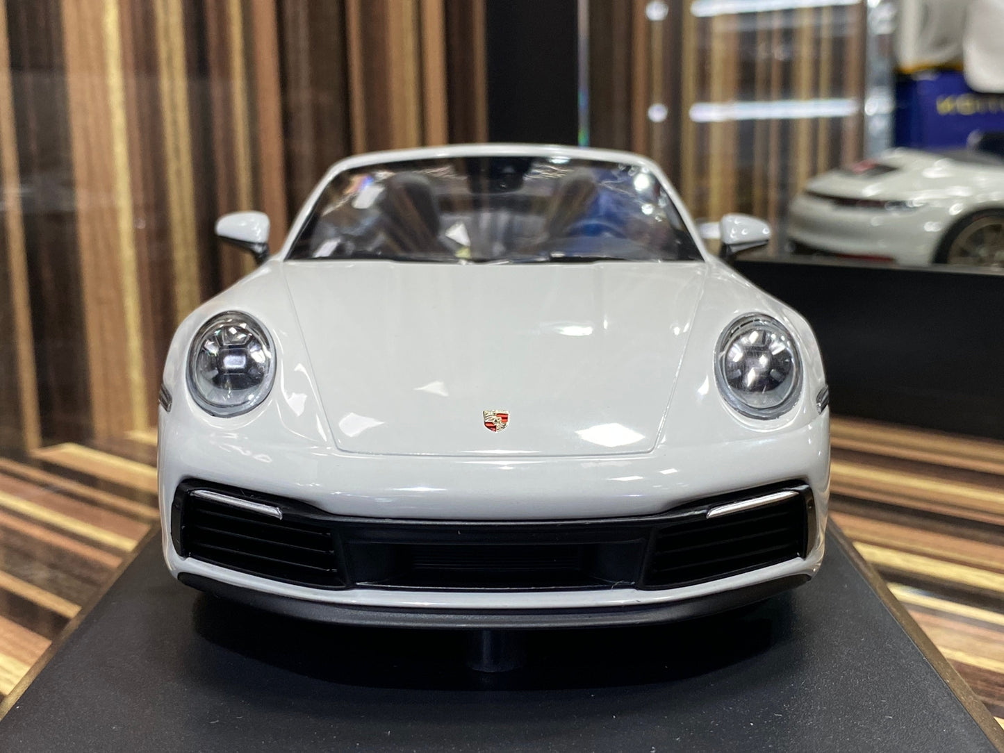 Porsche 911 Carrera 4S Cabriolet 2019 Minichamps