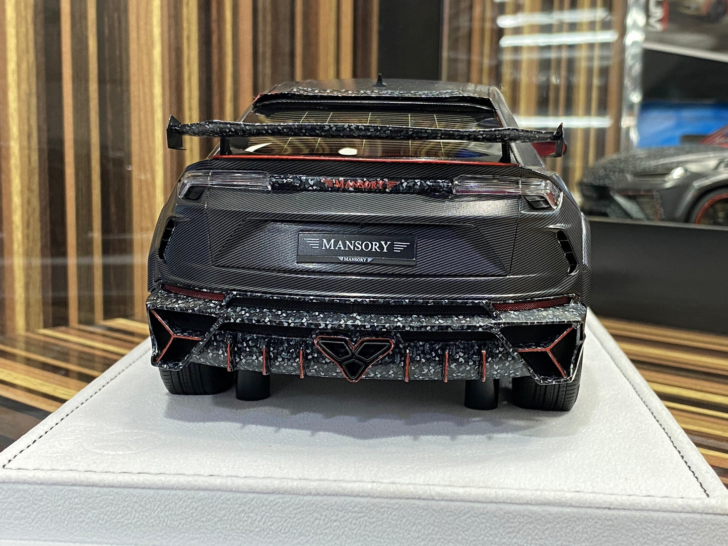 1/18 Diecast Lamborghini Urus Mansory Carbon by Timothy & Pierre